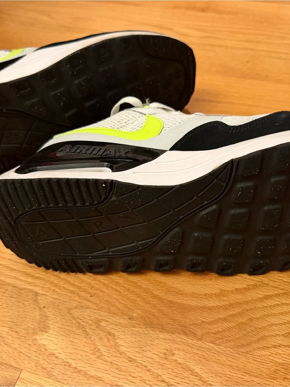 Nike Mens Air Max Runner Sneaker - White, Black & Neon Yellow